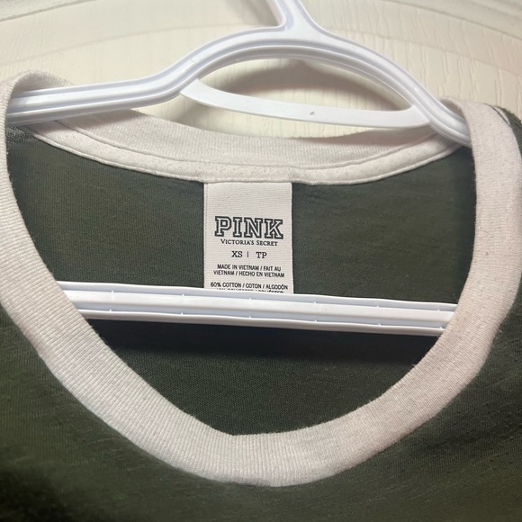 Army green PINK tee - Picture 2 of 3